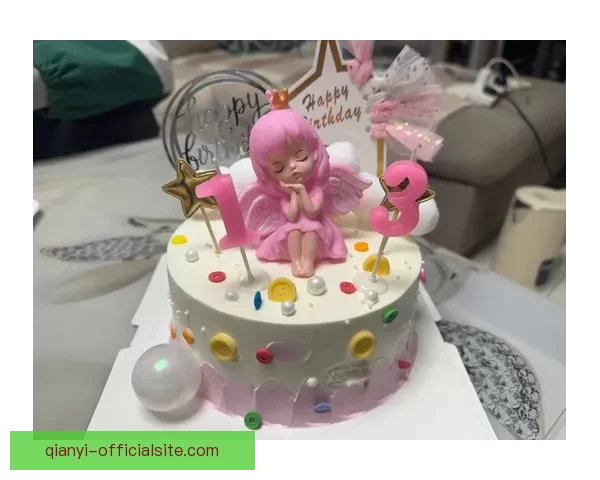 李月汝社媒晒照庆生 小宝生日快乐被爱温暖环绕为自己干杯